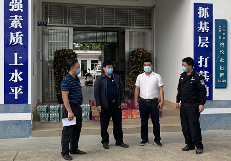 党旗飘扬在一线&mdash;海垦荣光农场党委领导下沉基层扎实开展疫情防控工作