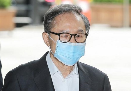 78岁韩国前总统李明博二审获刑17年 当庭被捕