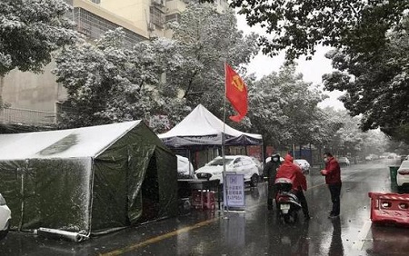 武汉之外的“战时管制”：防控升级 确诊数7连降