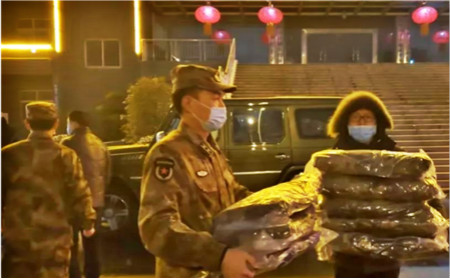 河南长垣借势“卫材之乡”  驰援“战疫行动”