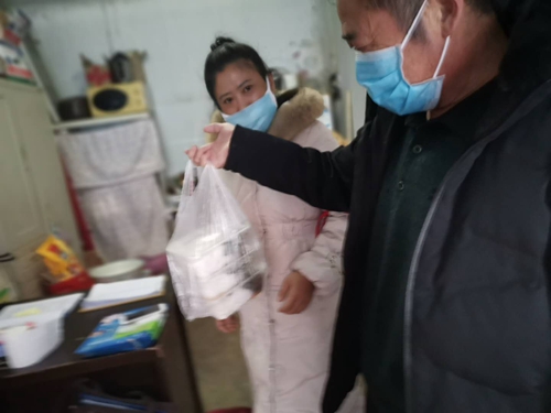 齐齐哈尔市泰来县：退伍不褪色 伉俪共战“疫”