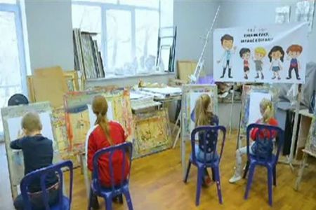 中俄友谊为武汉加油  绥芬河站开辟绿色通道传递