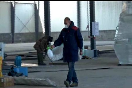 稳抗疫 保复工 双管齐下促发展