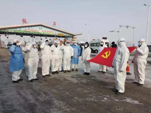 铁力市5000名志愿者筑起防控&ldquo;红色屏障&rdquo;