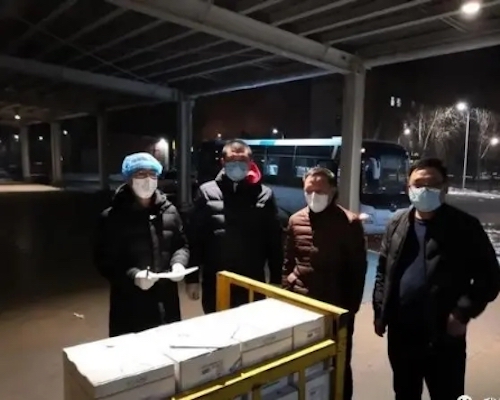 黑龙江鹤岗：连夜抢运战疫物资堪称生死时速,进口俄货14小时驰援东山防疫一线