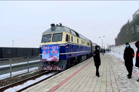 首次跨省返大连“点对点”务工专列昨天从讷河启程