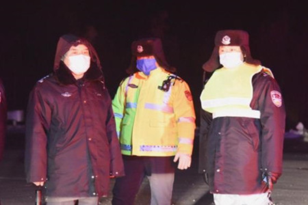 黑龙江青冈县公安局全力投入疫情防控阻击战