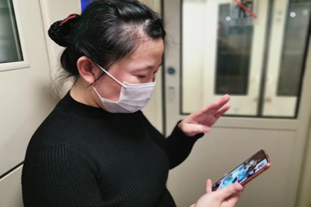 90后妈妈张慧君，为战“疫”给宝宝断奶