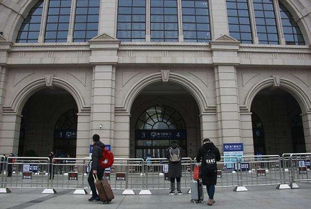 每人300元/天，武汉帮扶生活困难的滞留人员