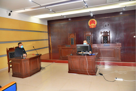 抗“疫”期间：一场远程视频听证会在卫辉法院举行