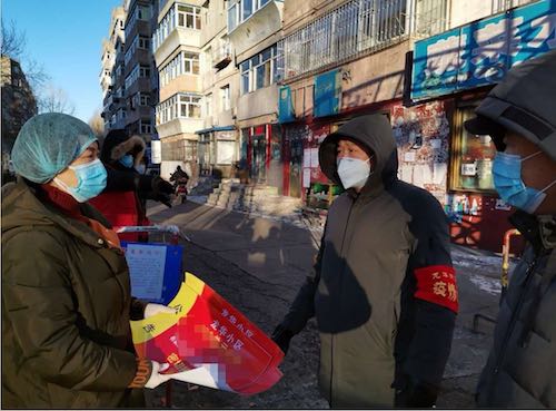 陈婉荣 在战&ldquo;疫&rdquo;中诠释信念与坚守