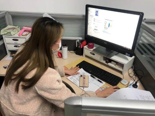 黑龙江绥滨：五百“守群人”传递疫情防控正能量