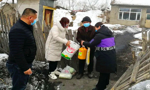 七台河茄子河区：帮扶弱势群体 疫情防控不落一人