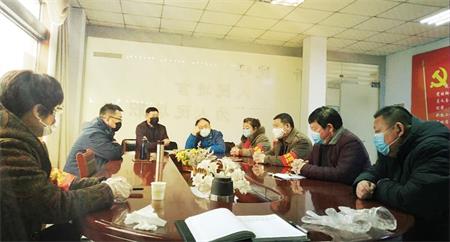 疫情防控肝胆照 赤胆忠心守家园 - 记青年党员周宗杰