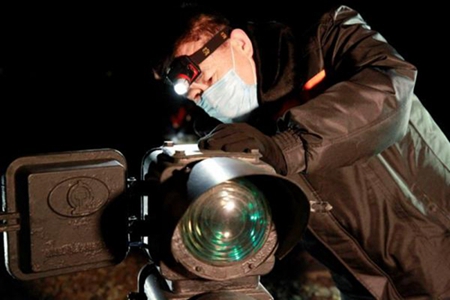 大爱无疆 疫情下一对坚守的父亲和“逆行”的女儿