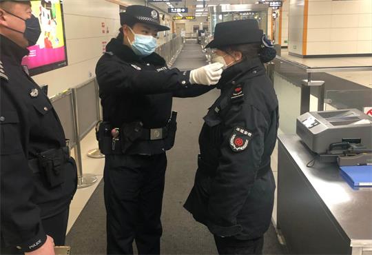 战“疫”警花别样红