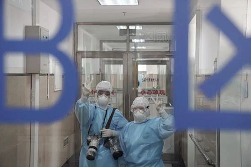 记者也是兵， 笔耕时代也从戎！《记者&middot;英雄》 用歌声向一线新闻工作者致敬