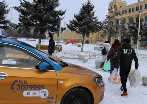 伊春市乌翠区“爱心车队”便民暖人心