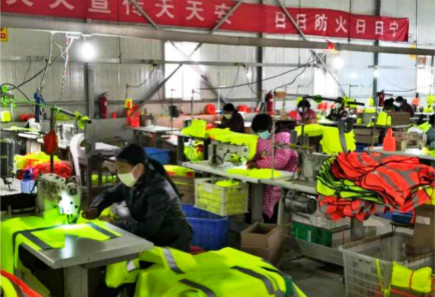 卫辉人民法院驻村工作队助力企业有序复工复产