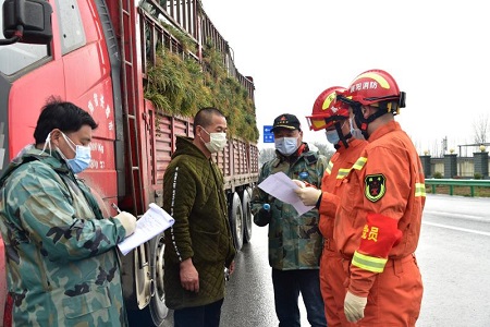 湖北襄阳全力保障农业物资运输畅通