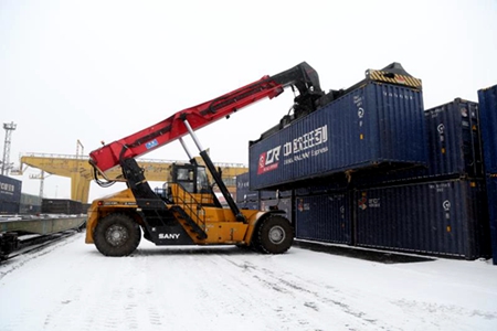 绥芬河口岸中欧班列常态化运行