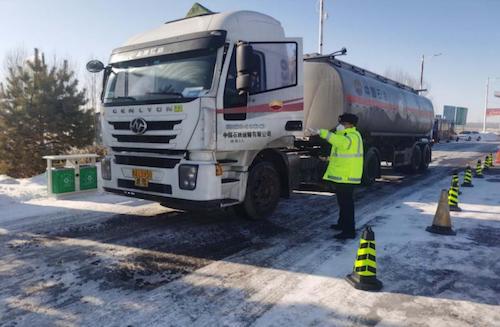 铁力市：严把&ldquo;三关&rdquo;  认真做好 疫情防控一线发展党员工作