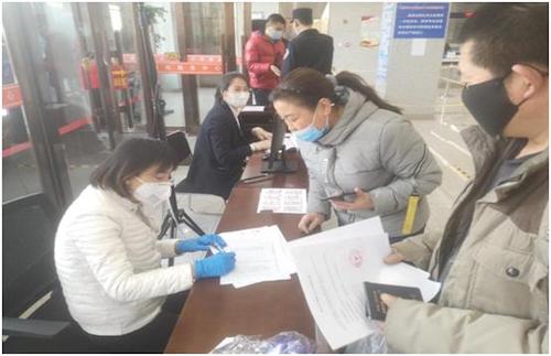 铁力市：按下服务&ldquo;快捷键&rdquo; 让办事人员&ldquo;最多跑一次&rdquo;