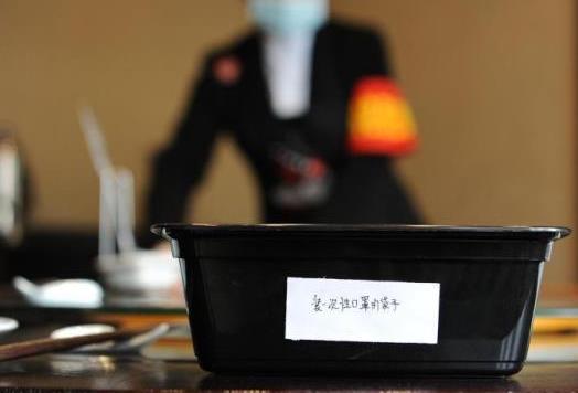 舌尖上的战“疫”：分餐制开启饮食新风