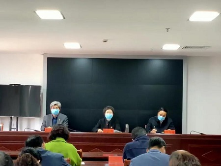 凤泉区组织收听收看国家考核反馈问题暨脱贫攻坚普查工作电视电话会议