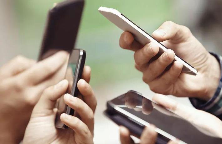 支持语音、视频等功能 5G消息能否冲击微信支付宝