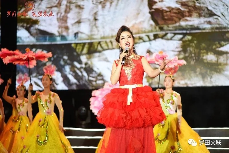 政协委员：吴利亚的戏剧人生