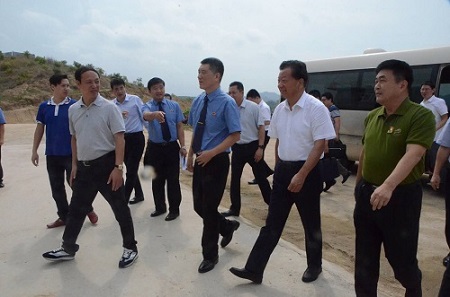 海南省检察院检察长路志强到乐东热带花果世界项目地调研