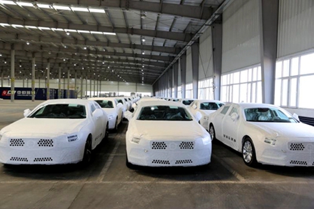 绥芬河铁路口岸首次开行小汽车中欧班列