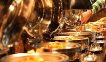 上抖音、卖盒饭、零售土特产 餐饮业花式活下去