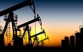 国际油价暴跌！对中国有何影响？可以免费加油？