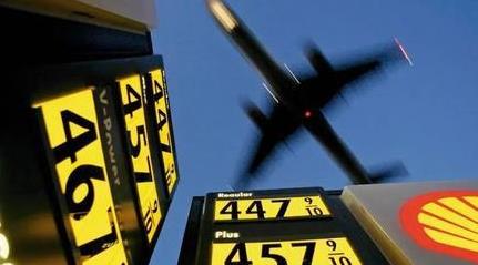 新冠疫情缘何让原油变成“烫手山芋”