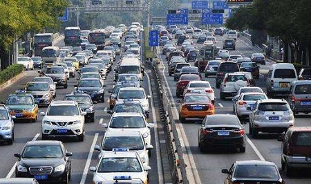 “五一”期间交通压力大 北京或将对道路临时管控