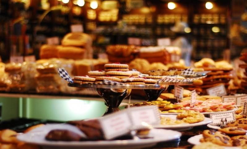 大排档、小滑梯……看餐饮企业的“花式经营”