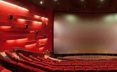 疫情阴影下的电影劫：流媒体因祸得福 电影院向隅而泣