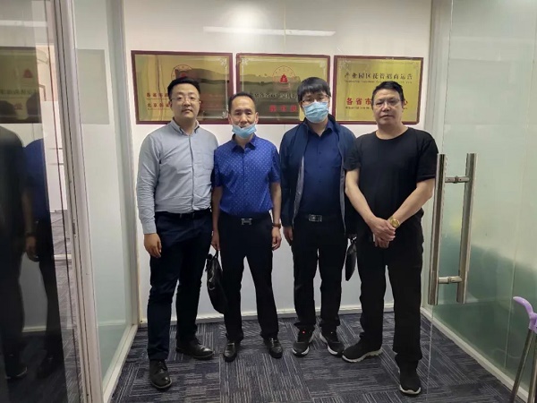 津南区合作交流办赴京拜访北京各省市驻京机构商务协会