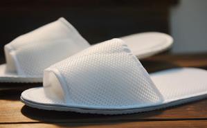 一次性用品消失……两会驻地引领垃圾分类和减量新风