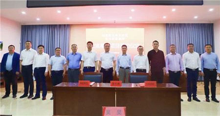 齐齐哈尔市梅里斯区与东方希望集团再签3亿元投资大单