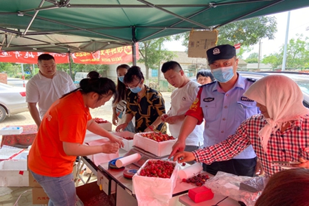 大连铁警&ldquo;百万警进千万家&rdquo;，百姓&ldquo;愁人事&rdquo;变成&ldquo;喜人事&rdquo;