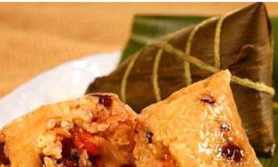 沈阳辽中区百余居民喜迎端午过佳节