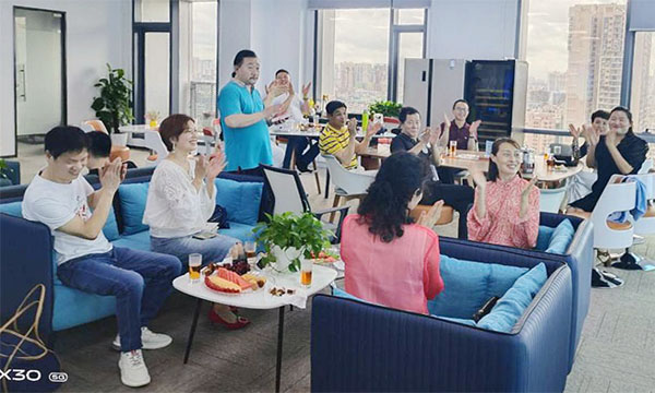 别样的“团圆”：教导读书会企业家疫情后首聚中红生命汇