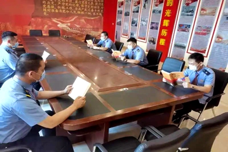 哈铁北京车队&ldquo;雷锋&rdquo;班组党支部：学习雷锋好榜样 牢记使命初心不忘