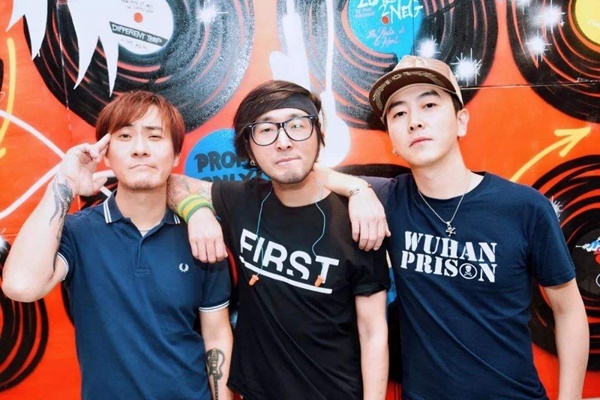 点燃夏日热情！7月11日反光镜乐队空降金茂•华发•武汉国际社区