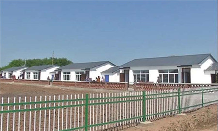 抓好民生工程 富裕县幸福大院里的阵阵笑声