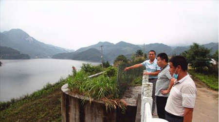 湖北麻城精准监督严阵以待筑牢防汛“安全坝”