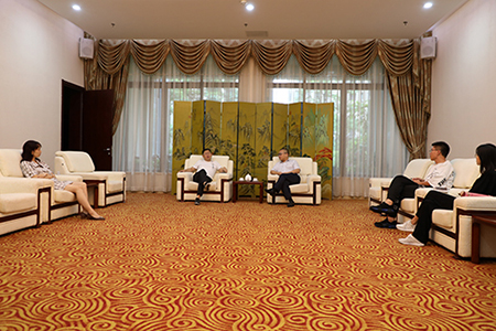 中国经济新闻联播副总编辑张建星亲切会见亚洲品牌集团创始人兼董事长王建功